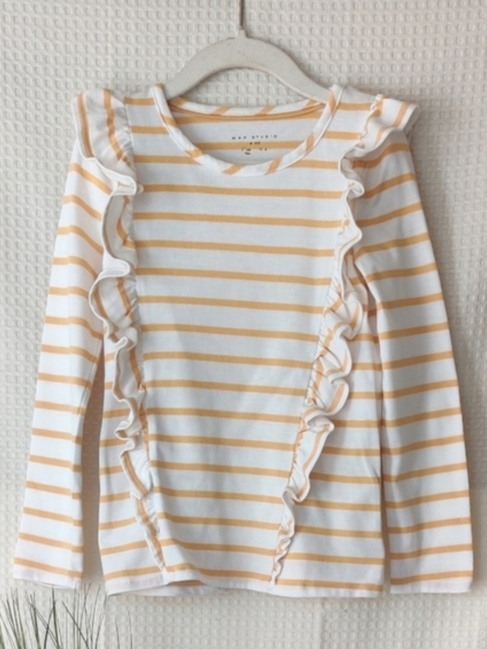 Max Studio Girls Whte w/Yellow Striped Lng Sleeve Top, Ruffle Detail Size 5/6💰